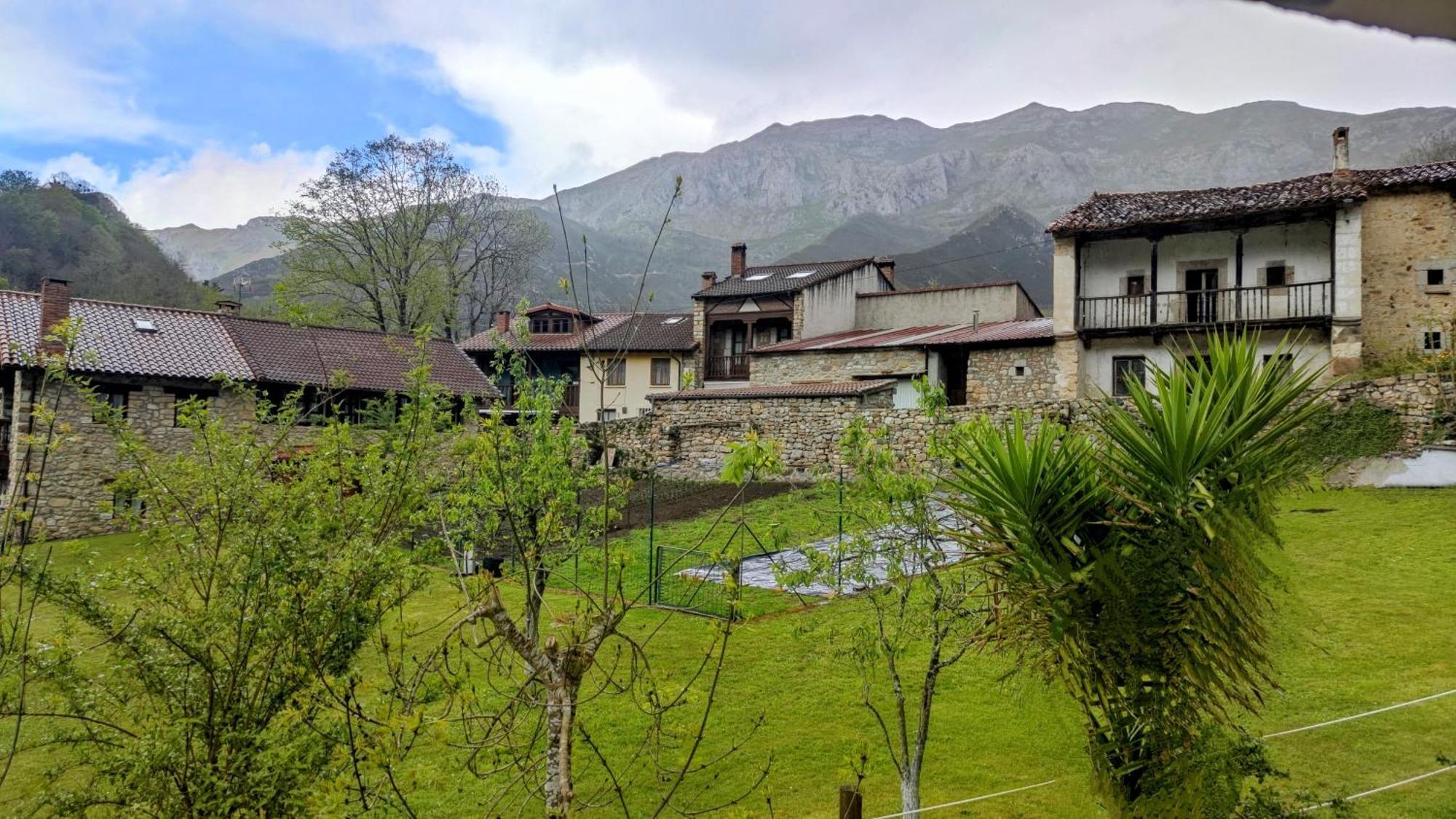 Turismo Rural La Tablá Alles Esterno foto