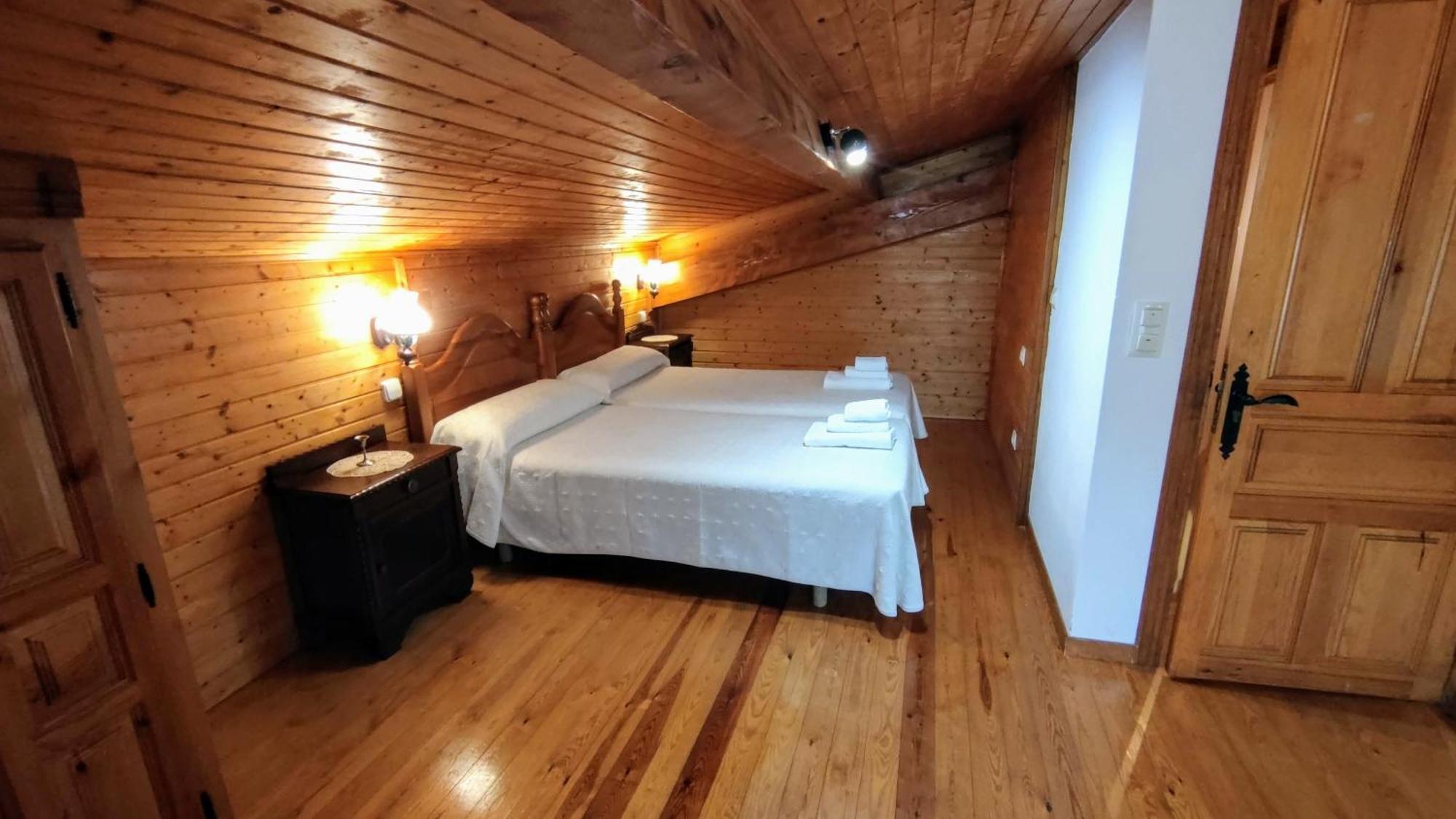Turismo Rural La Tablá Alles Esterno foto