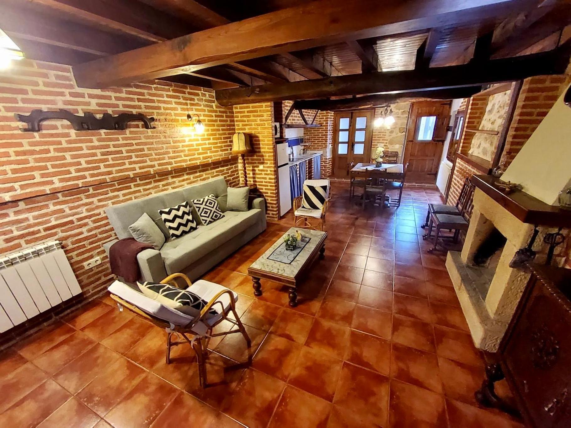 Turismo Rural La Tablá Alles Esterno foto